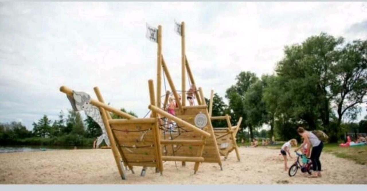 Вілла Kajuit423 6Pers 5Sterren Vakantiepark Bergumermeer Aan Het Water In Friesland Met Zwembad Suameer Екстер'єр фото